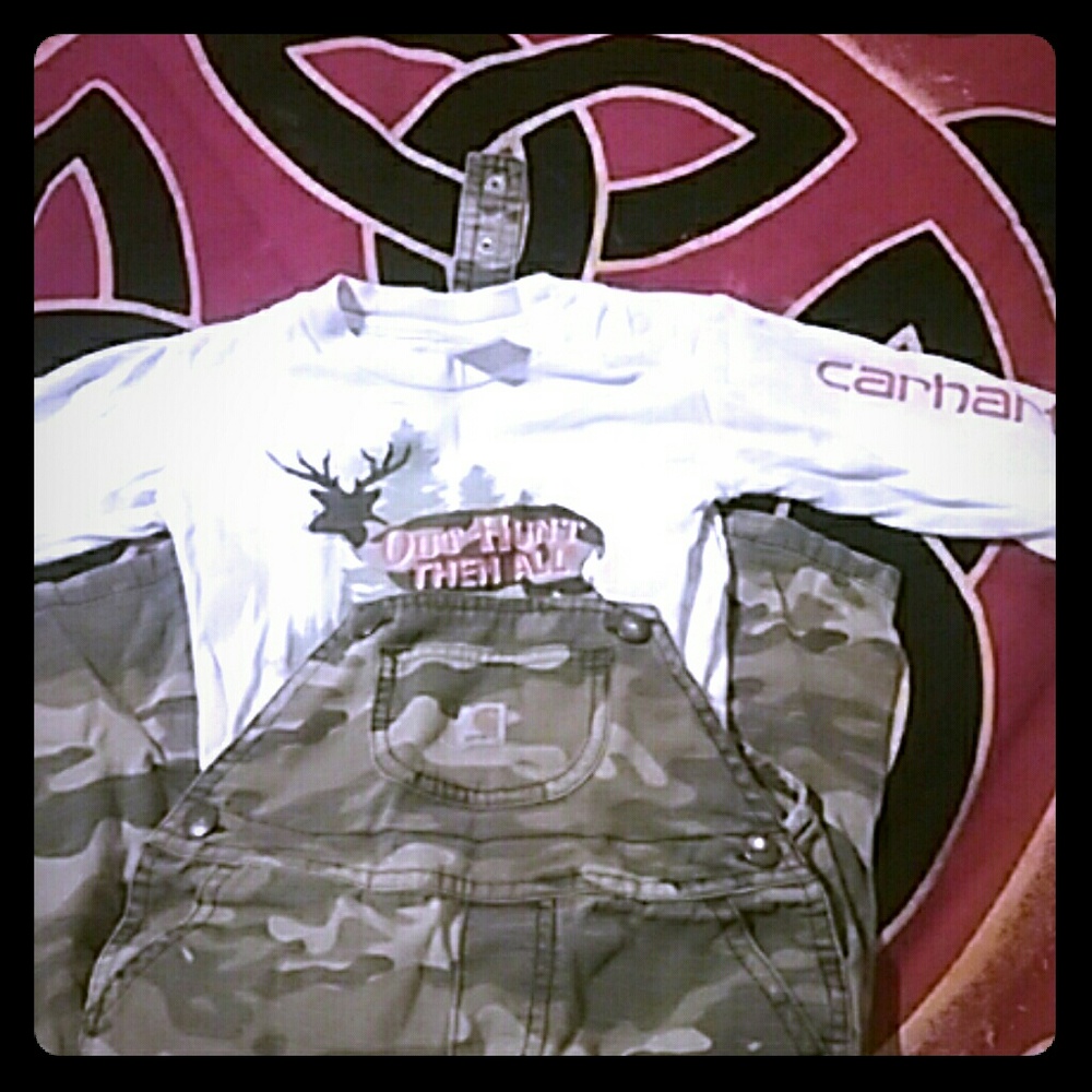 Carhartt overall and onies  24month